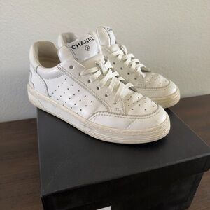 Chanel Interlocking CC Logo sneakers